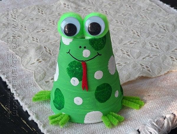 Easter Egg Frog Craft for Leap Day! – SupplyMe